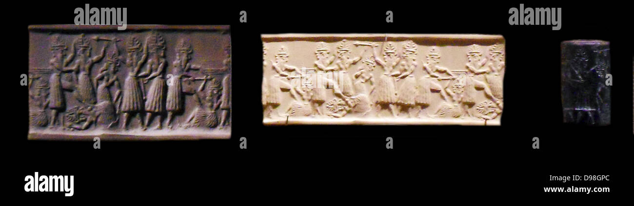 La guarnizione cilindro con impressioni, dalla Mesopotamia. guarnizione realizzata da Lapislazzuli raffigurante una battaglia tra gli dèi. Inizio periodo Akkadico, 2350-2250 A.C. Foto Stock
