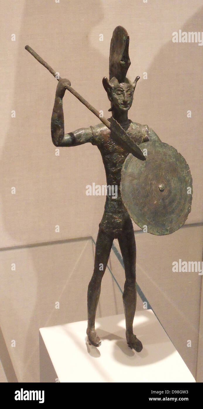 Statuetta in bronzo di un guerriero. Epoca Etrusca del V secolo A.C. Foto Stock