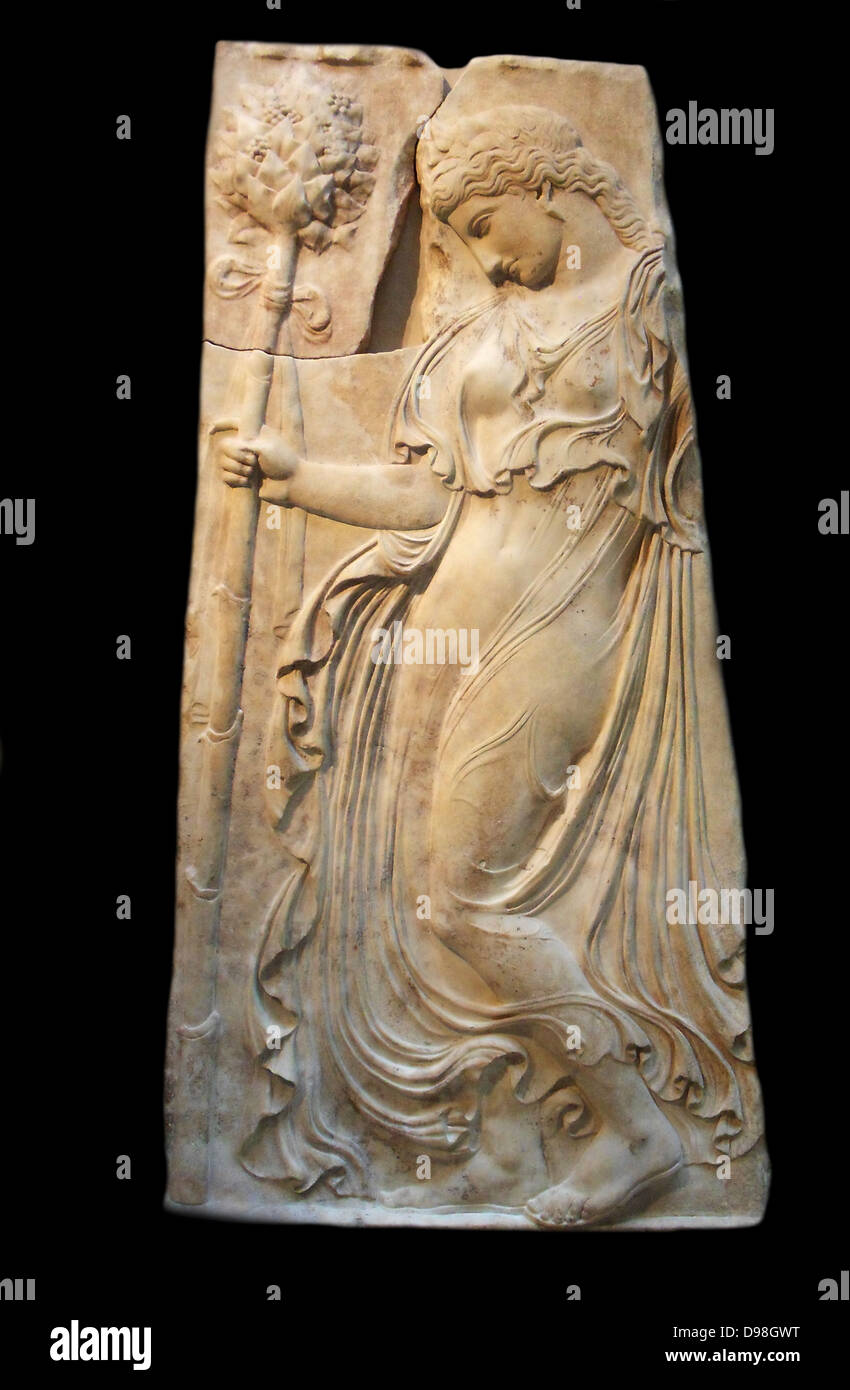 Rilievo marmoreo con un ballo romano maenad adattamento dell opera attribuita a Kallimachos ca. 27 A.C.-A.D. 14 Copia di un rilievo greco di ca. 425-400 A.C. attribuita a Kallimachos Foto Stock