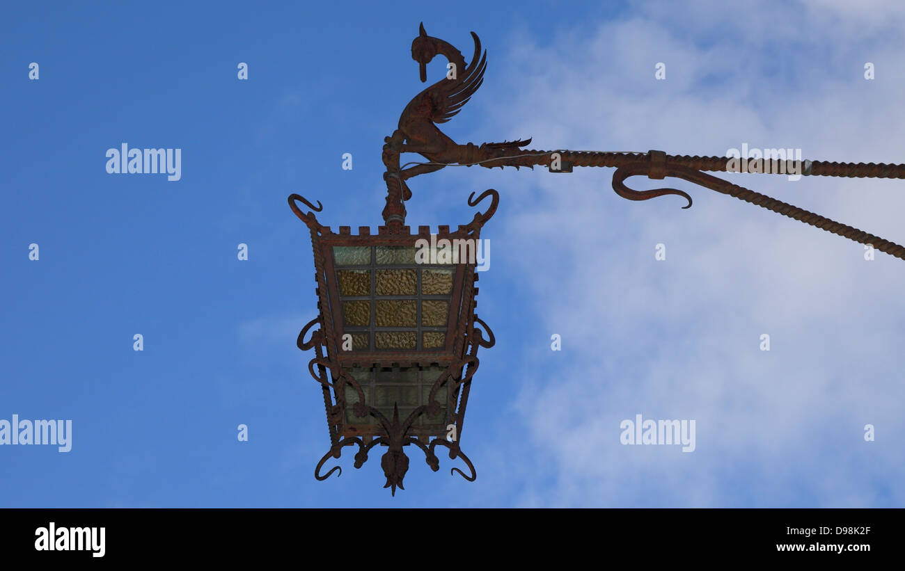 Antico ferro battuto lanterna, Volterra Foto Stock