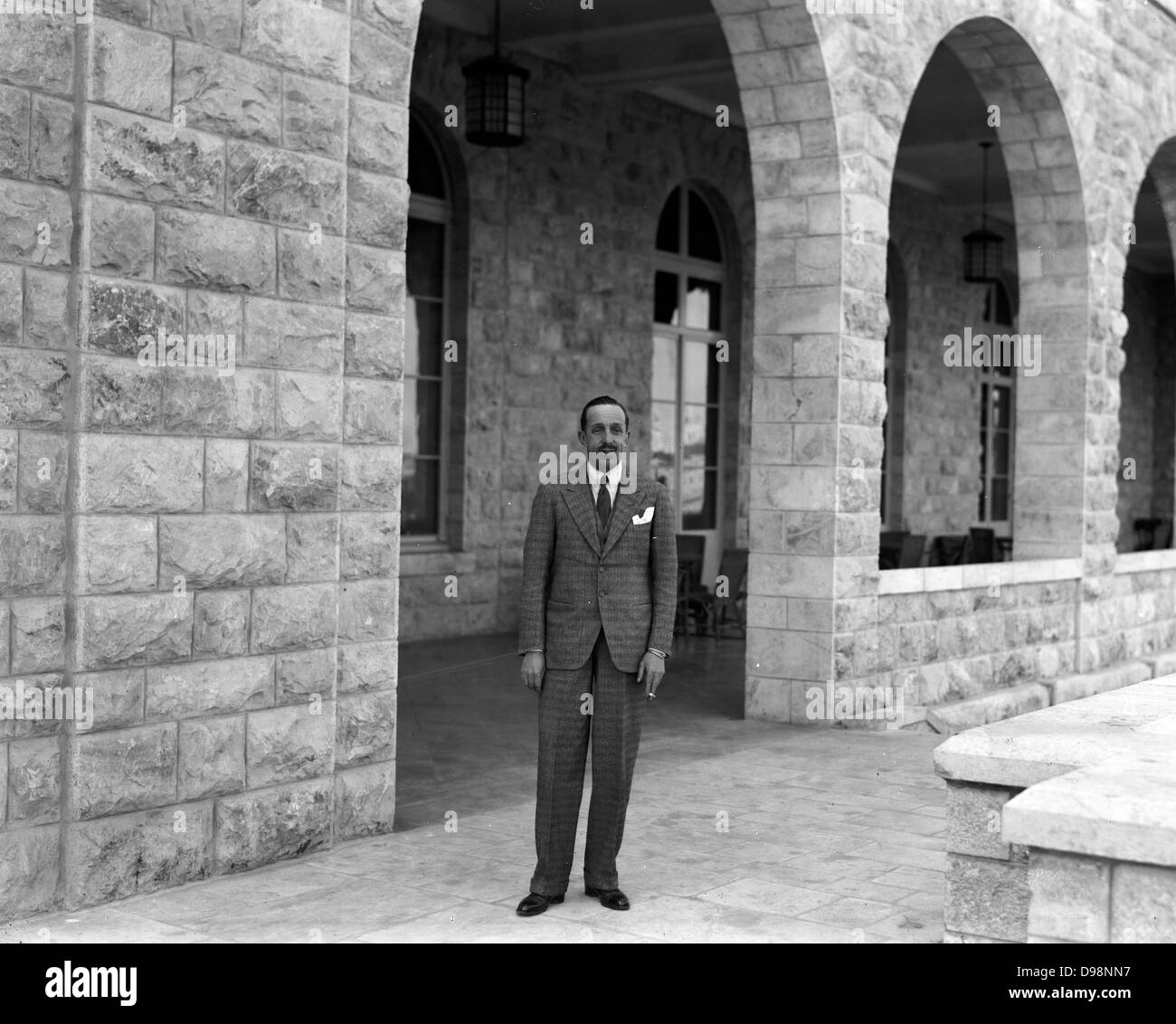 Ex-King Alfonso XIII di Spagna presso il King David Hotel di Gerusalemme, 3 marzo 1932. Alfonso (1886-1941), figlio postumo di Alfonso XII , la sua madre ha agito come Reggente fino a quando fino al 1902. Egli fu deposto nel 1931. Foto Stock