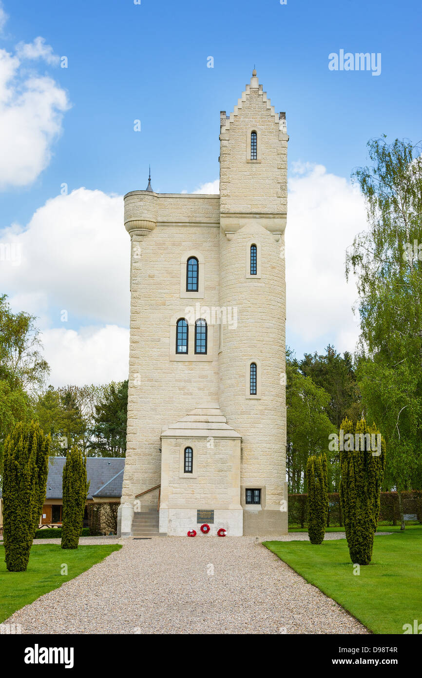 La Ulster Torre la prima mondiale di un memoriale di guerra per la trentaseiesima Ulster Division Foto Stock