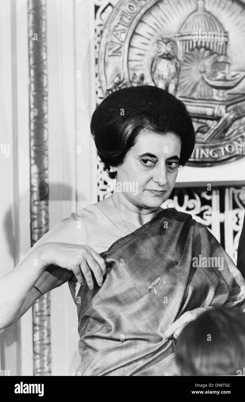 Indira Gandhi (1917-1984) il primo ministro dell'India 1966-1977 e 1980-1984. Uomo politico indiano. Foto Stock