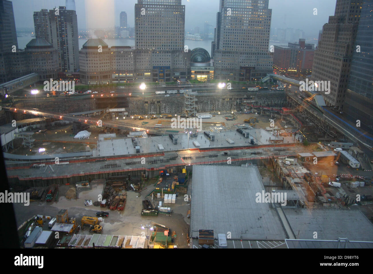 Ground Zero di New York City 2006 che mostra la costruzione del sito in cui torri del commercio era fermato prima della loro distruzione in un attentato terroristico in 2001 Foto Stock