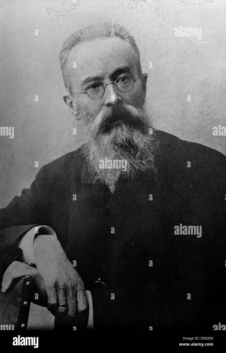 Nikolai Andreyevich Rimsky-Korsakov (1844-1908) Il compositore russo, un maestro di orchestrazione. Un membro dei Cinque (Balakirev, Mussorgsky, Cui, Borodin ). Testa e spalle immagine. Foto Stock