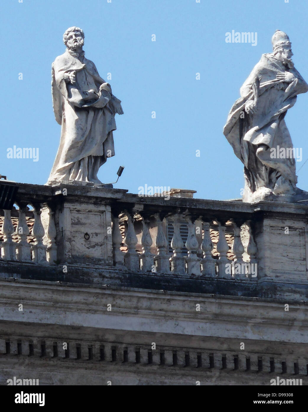 Lo stile barocco sculture in Vaticano Museo Giardini; Roma. Il papa Giulio II fondò i musei all'inizio del XVI secolo. Foto Stock