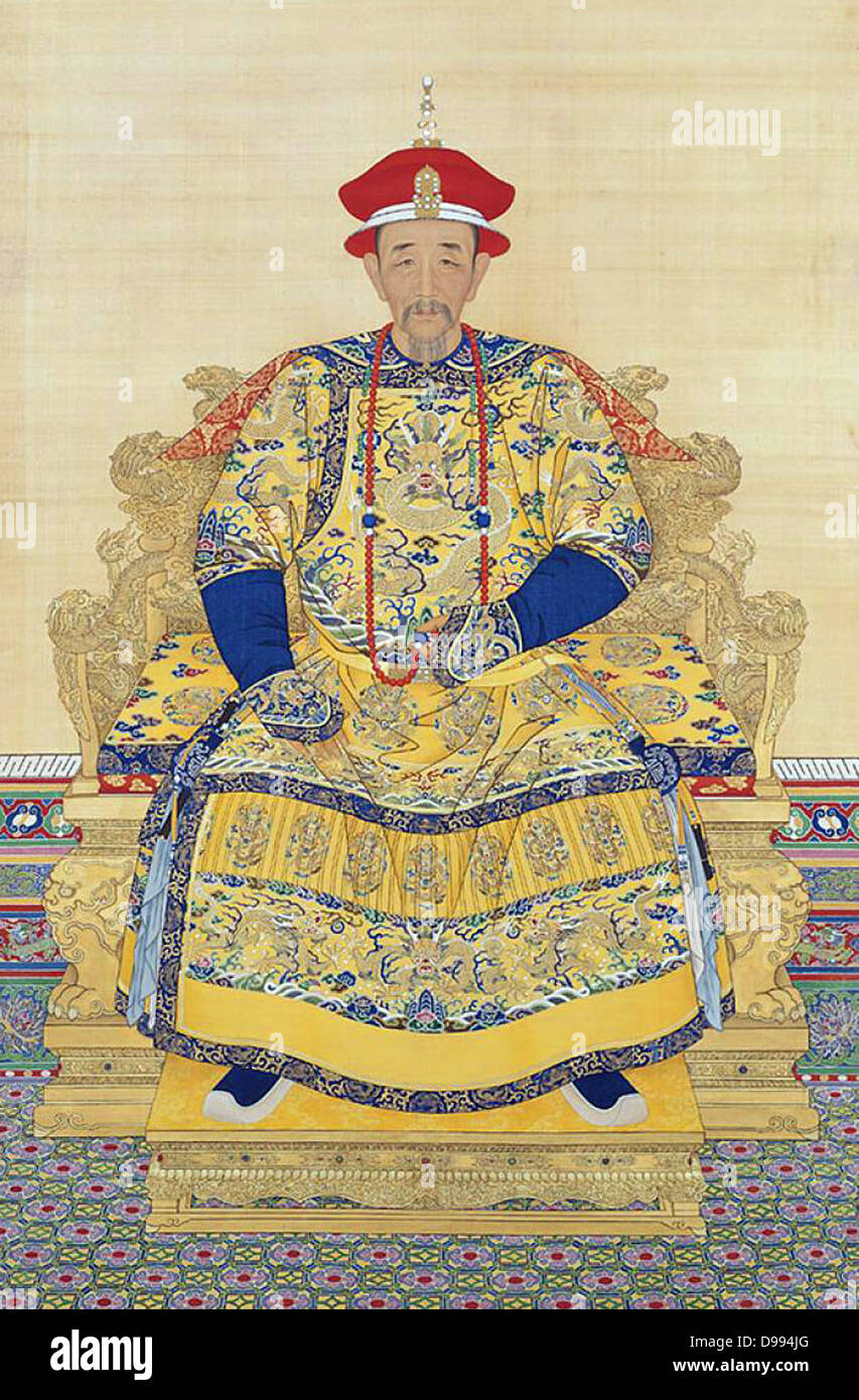 Ritratto dell'imperatore Kangxi in tribunale, abito da anonimo corte degli artisti. Fine periodo di Kangxi. Appendere scorrere, colore su seta. Il Museo del Palazzo Imperiale di Pechino Foto Stock