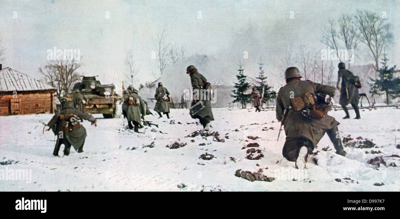 La seconda guerra mondiale - fronte russo: fanteria tedesca, pionieri e auto blindate nella periferia di Mosca si muove attraverso coperti di neve. Illustrazione da 'Signal', 1941, la propaganda tedesca magazine. Militari, invasione, inverno Foto Stock