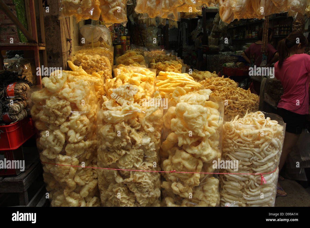 Pesci secchi stomaco in vendita in un negozio a Bangkok Chinatown , della Thailandia Foto Stock