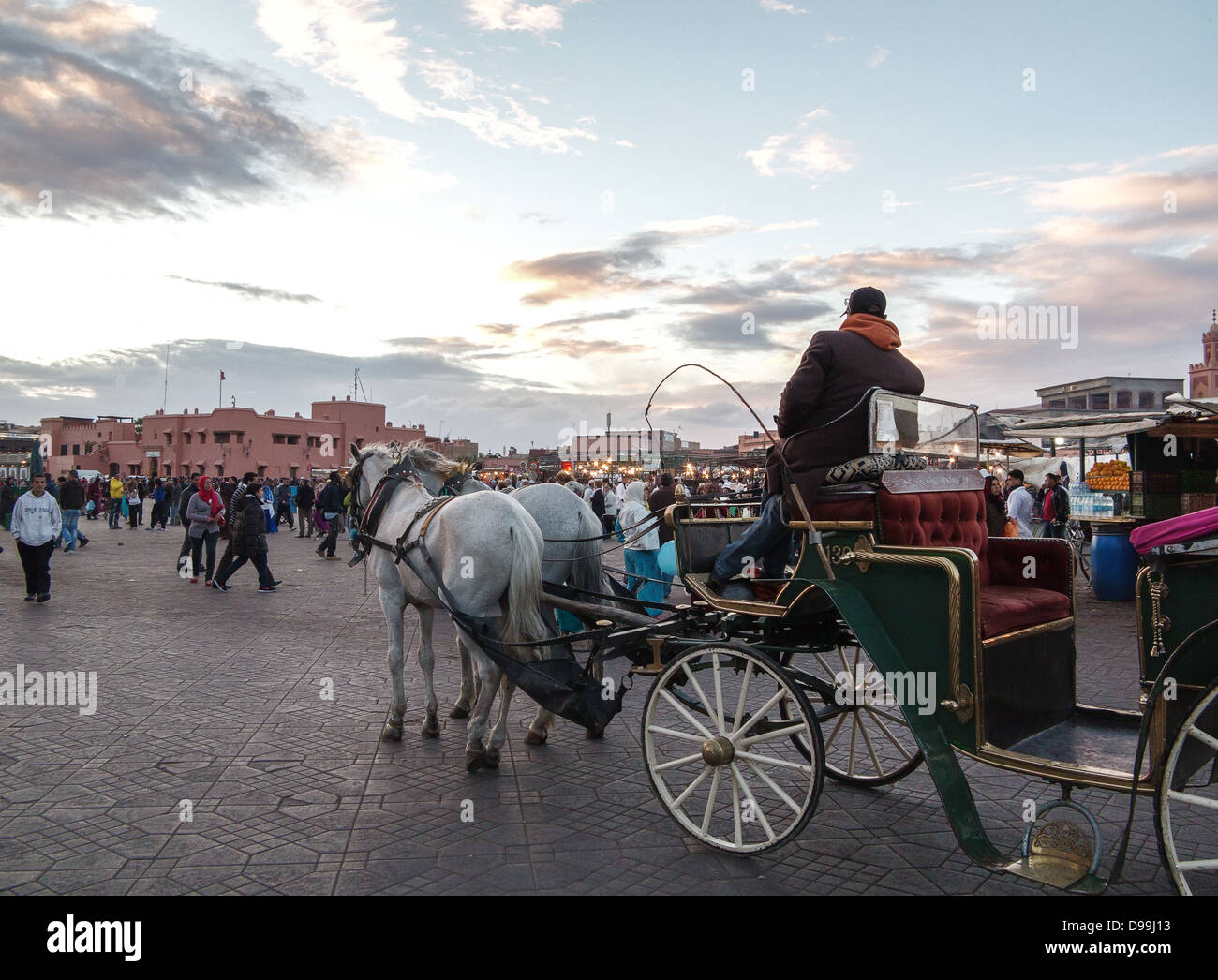 In e circa i souk e Piazza Jemaa El Fnaa di Marrakech, Marocco Foto Stock