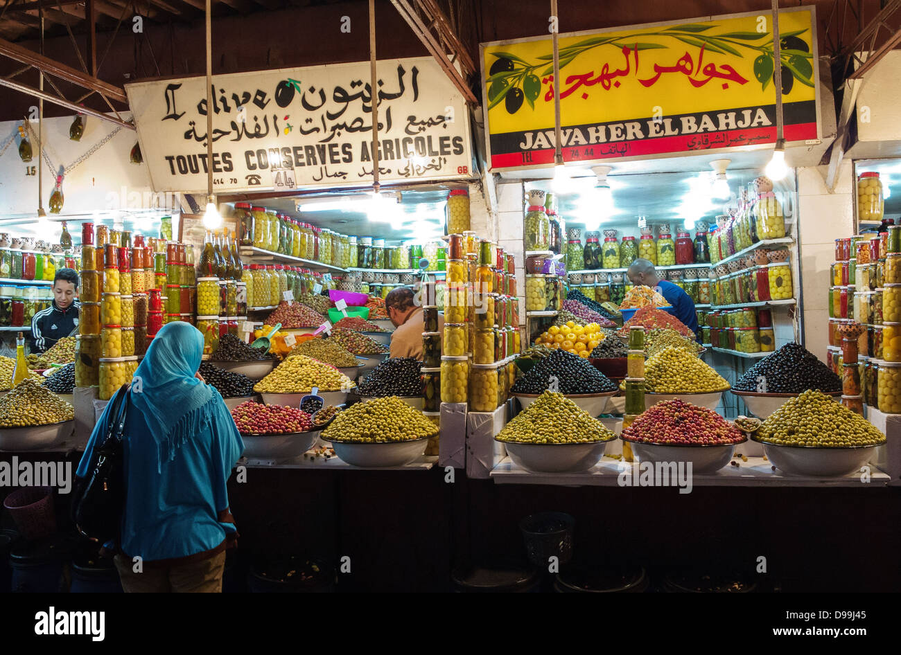 In e circa i souk e Piazza Jemaa El Fnaa di Marrakech, Marocco Foto Stock
