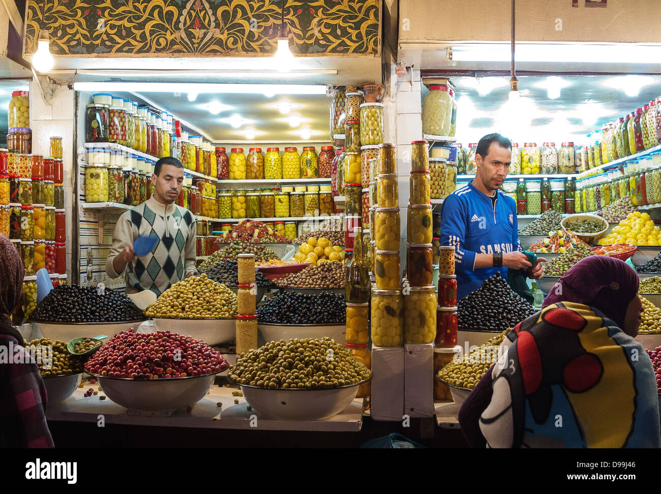 In e circa i souk e Piazza Jemaa El Fnaa di Marrakech, Marocco Foto Stock