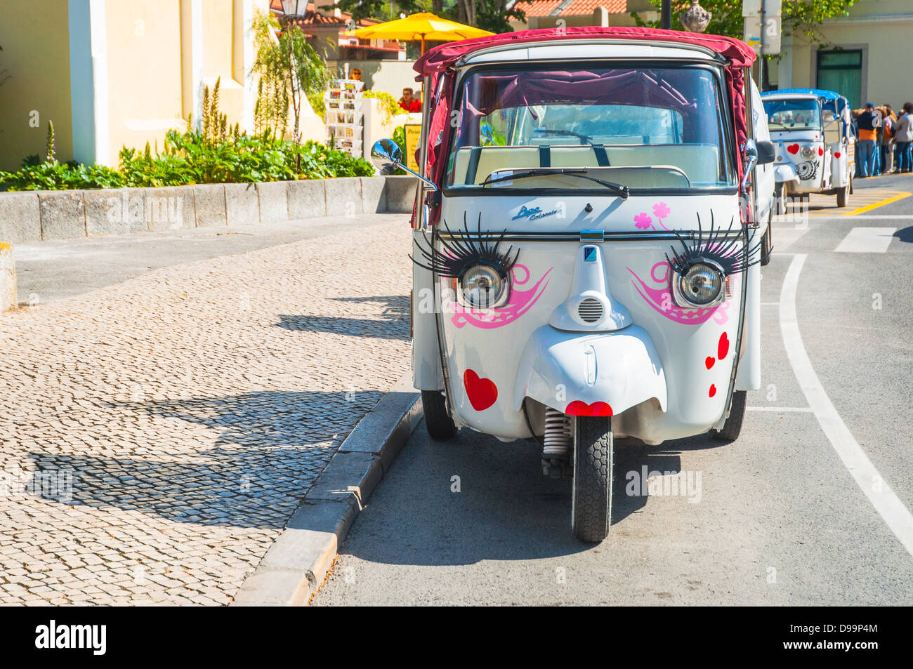 Auto rickshaw in disguise Foto Stock