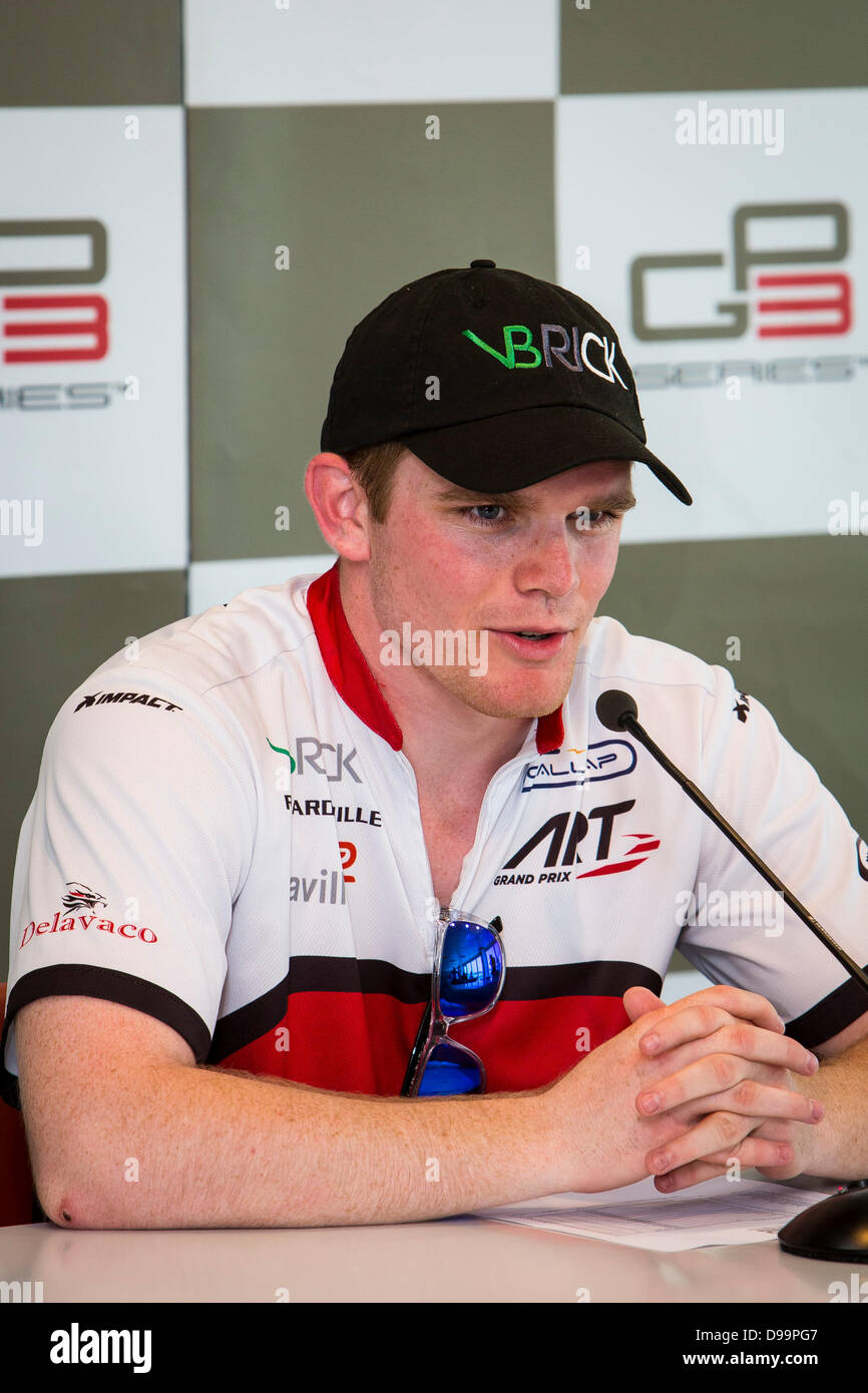 Valencia, Spagna. Il 15 giugno 2013. Prove Libere Qualifiche per il round 2 del 2013 GP3 Series. Circuito Ricardo Tormo. Valencia Spagna. #1 Conor Daly (USA) ART Grand Prix nella conferenza stampa dopo che egli si qualifica in pole. Credit: Azione Plus immagini di sport/Alamy Live News Foto Stock