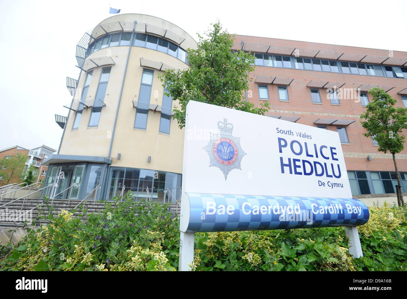 La Baia di Cardiff alla stazione di polizia. Foto Stock