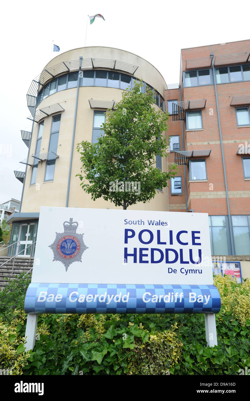 La Baia di Cardiff alla stazione di polizia. Foto Stock