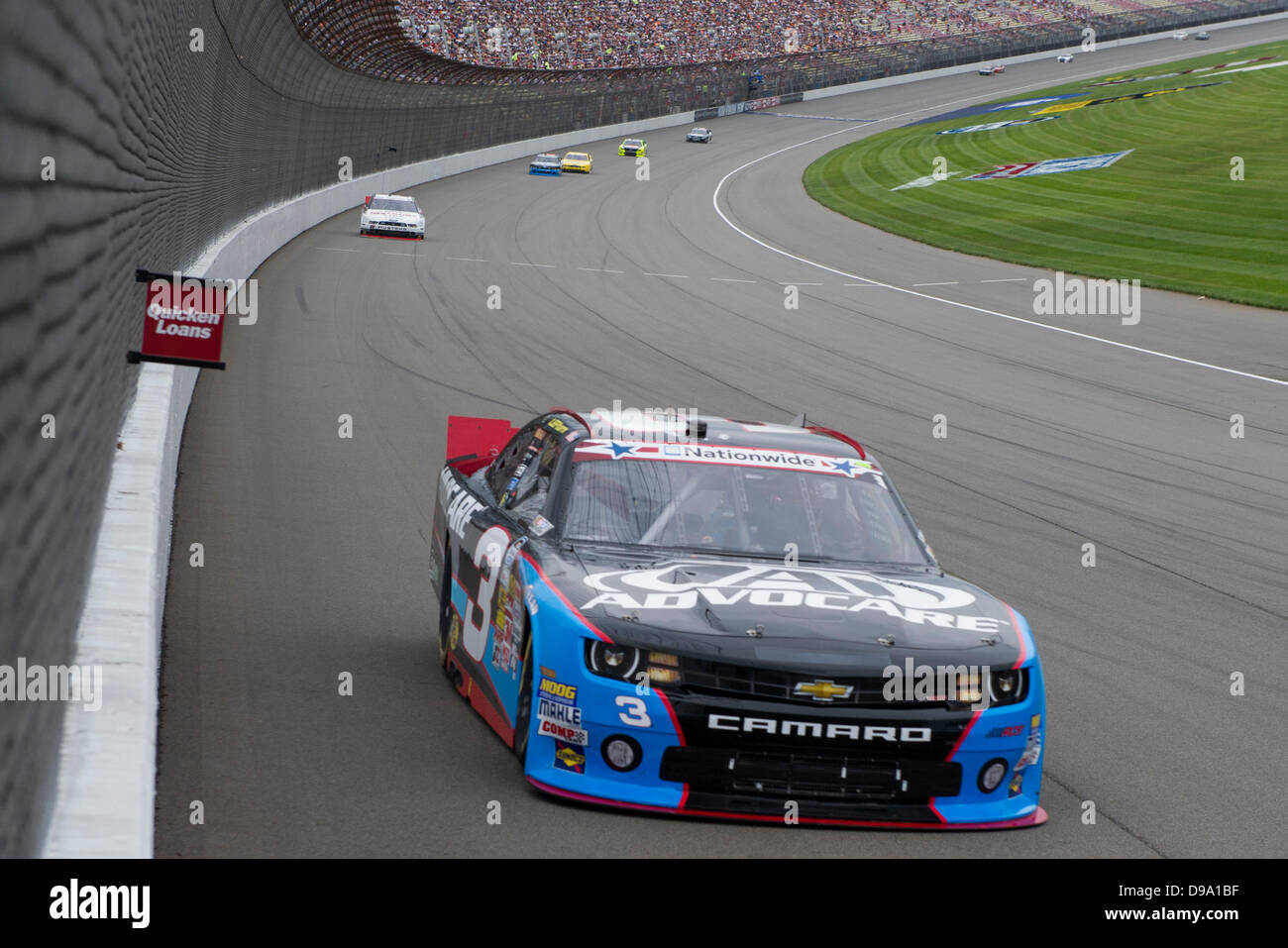 Brooklyn, MI, Stati Uniti d'America. Il 15 giugno, 2013. Brooklyn, MI - giu 15, 2013: Austin Dillon (3) trascina in rotazione una durante l'Alleanza parti del carrello 250 presso il Michigan International Speedway di Brooklyn, MI Credito: csm/Alamy Live News Foto Stock