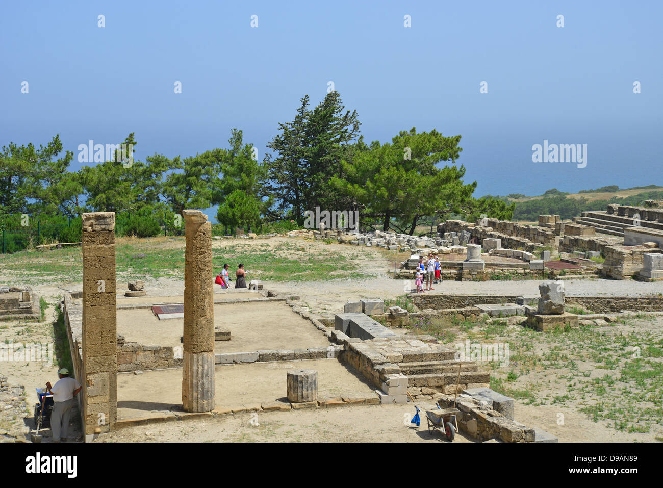 Terrazza inferiore a ruderi di antiche Kameiros, Kalavarda, Rodi (Rodi), del Dodecaneso, Egeo Meridionale Regione, Grecia Foto Stock
