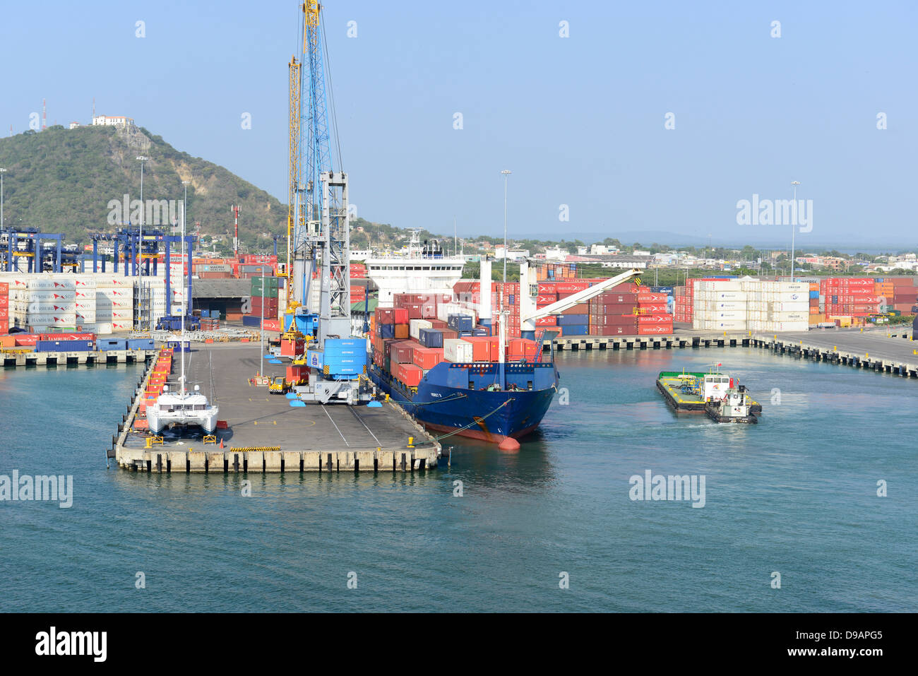 I contenitori di spedizione porto di Cartagena Colombia Sud America SA dei Caraibi Foto Stock