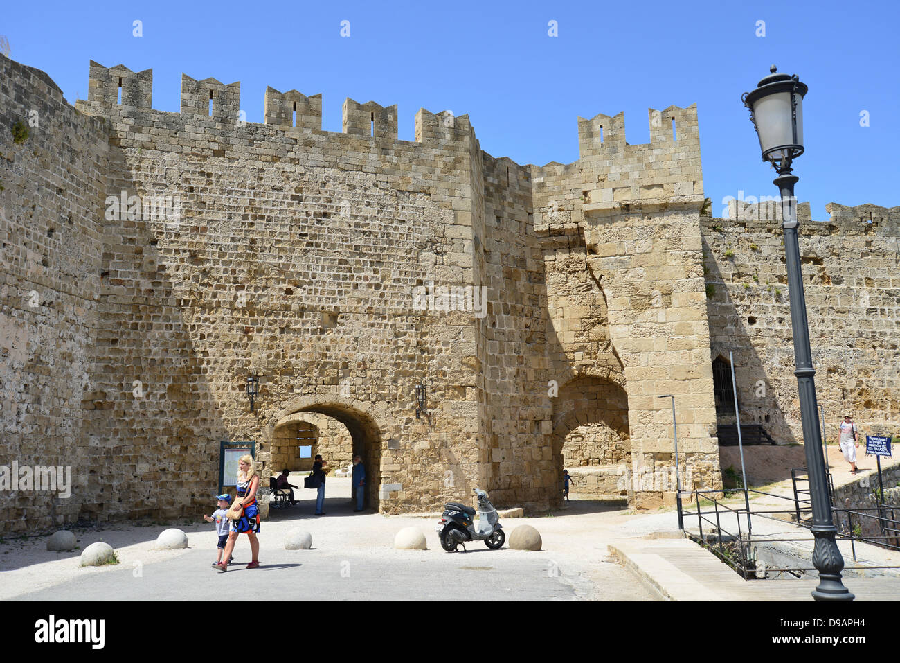St Paul's Gate, Kolona Porto, la Città Vecchia, la città di Rodi, rodi, Dodecanneso, Grecia Foto Stock