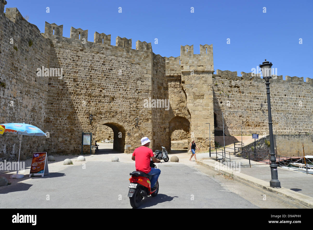 St Paul's Gate, Kolona Porto, la Città Vecchia, la città di Rodi, rodi, Dodecanneso, Grecia Foto Stock
