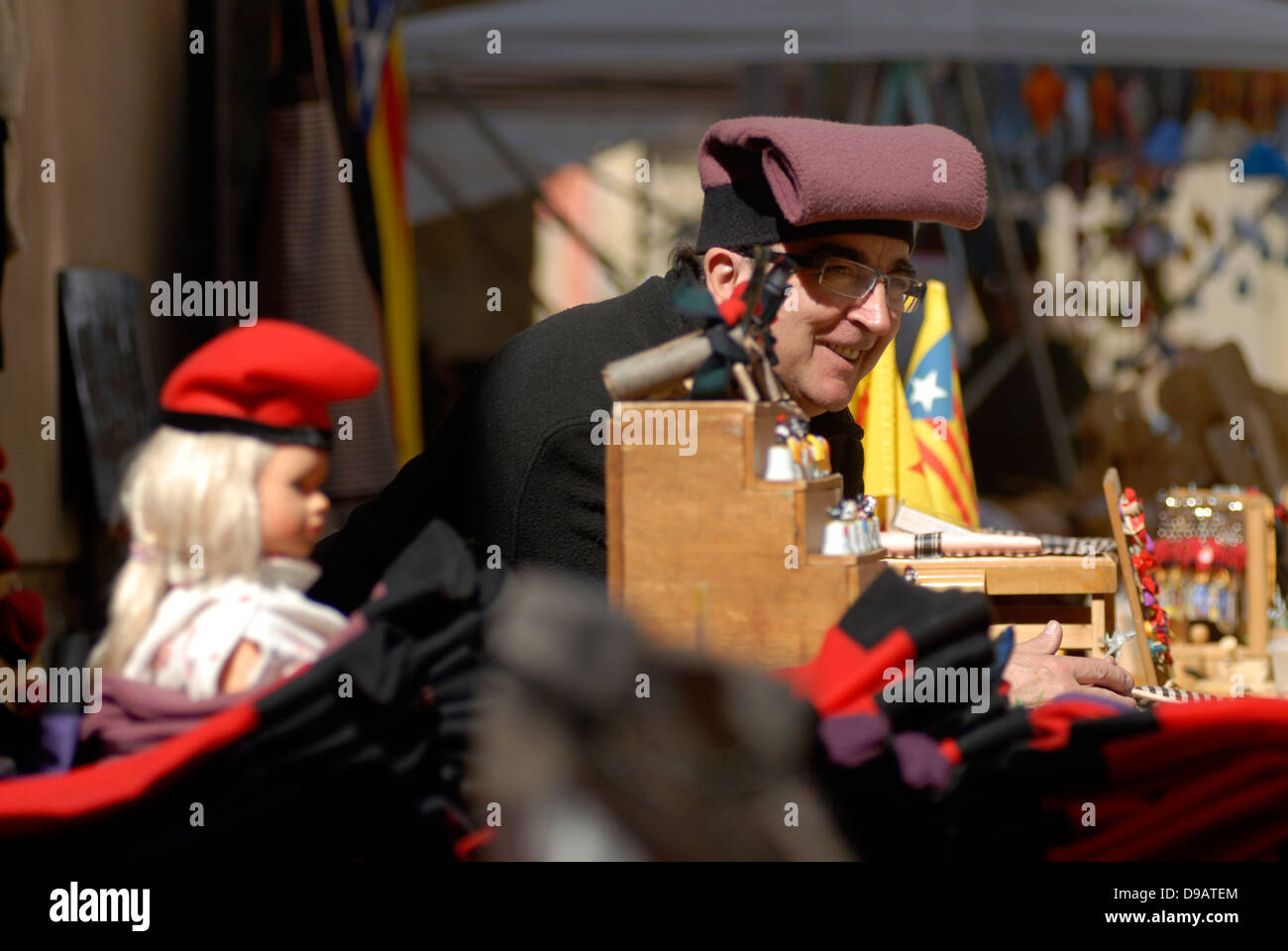 Dintorni, Area Mercadal, Plaza Mayor, Main Square, Shop, tradizione, souvenir,l'uomo, Vic, Osona, barcellona catalogna Foto Stock