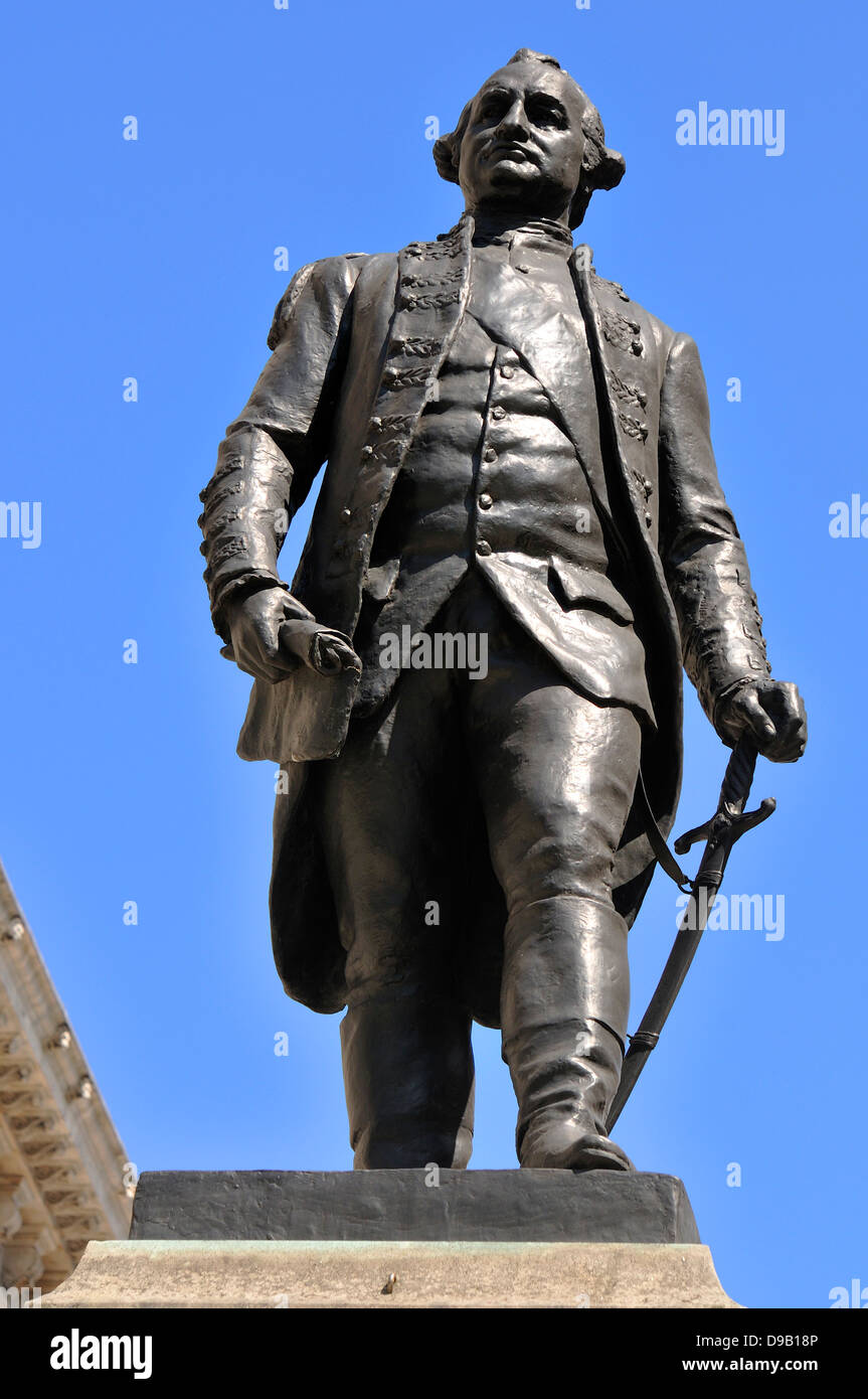 Londra, Inghilterra, Regno Unito. Statua: Robert Clive / 'Clive dell India" (Giovanni Tweed, 1912) e si affaccia su St James Park Foto Stock