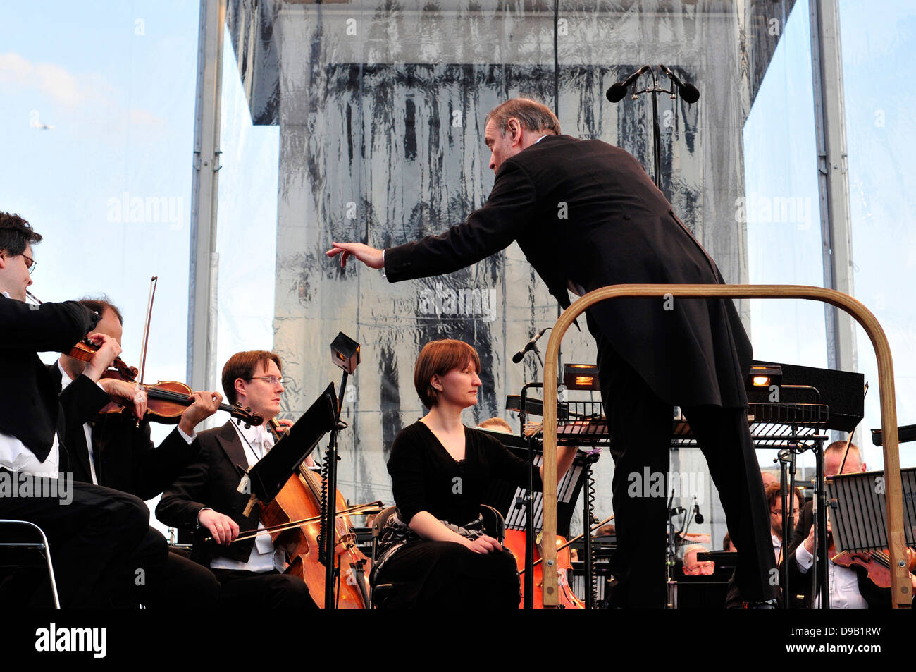 Valery Gergiev conduce la London Symphony Orchestra, come parte dell'aria aperta classics, Trafalgar Square, London, Regno Unito Foto Stock