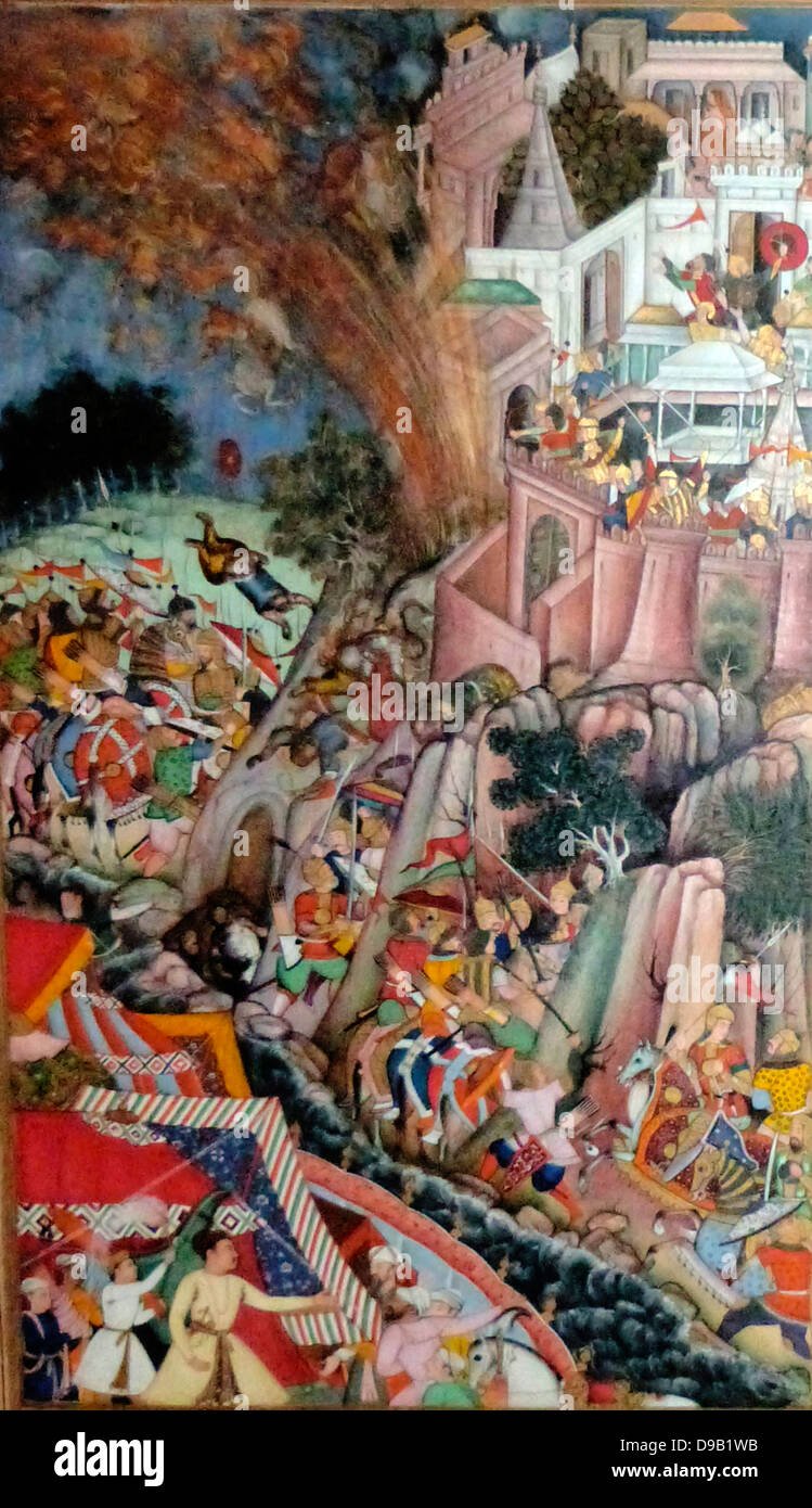L'Assedio di Chitor (sinistra) dall'Akbarnama (Libro di Akbar). Composizione da Miskina, dipinto da Bhura, acquerello opaco e oro su carta, Mughal, c1590-5. A seguito della catastrofe, le forze di Mughal ha adottato un approccio paziente, costruendo coperto i modi per conferire protezione in quanto essi spostato più vicino alla per l. Questo è stato alla fine ha avuto successo ma il Mughals è andato a massacrare quasi 30.000 persone. Akbar la cronaca ha detto che questo era perché gli abitanti avevano resistito piuttosto che si arrese. Foto Stock