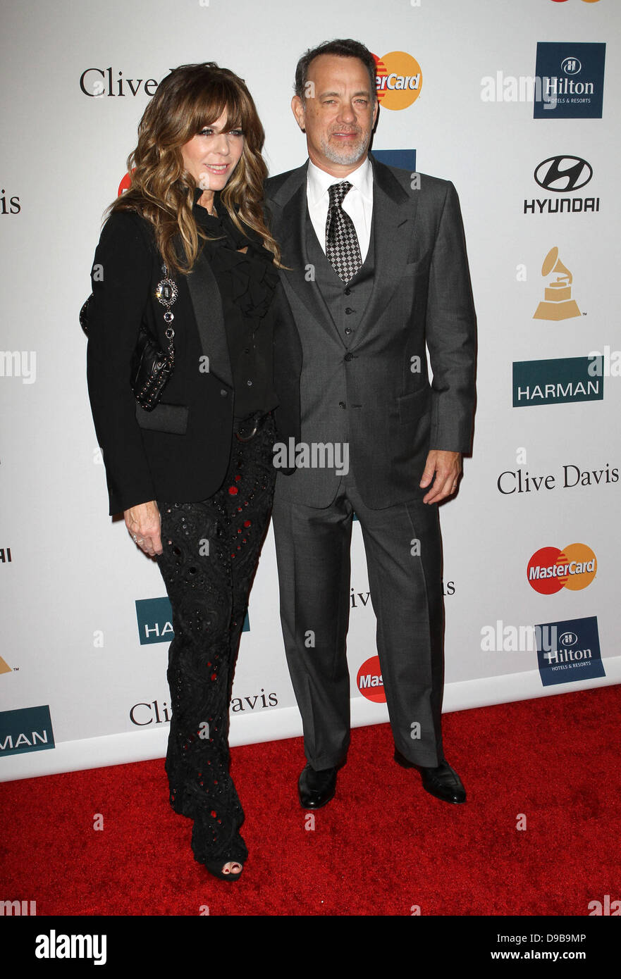 Rita Wilson, Tom Hanks Clive Davis e la Recording Academy 2012 Pre-GRAMMY gala tenutosi presso il Beverly Hilton Hotel di Los Angeles, California - 11.02.12 Foto Stock