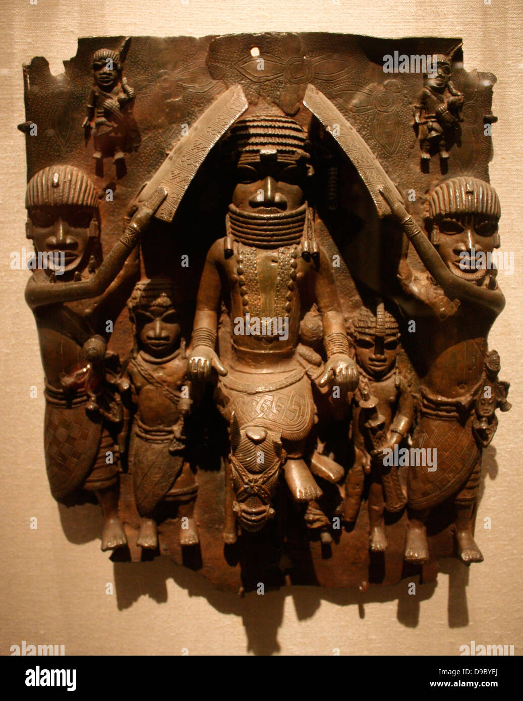 Warrior Chief. La Nigeria, Regno del Benin. Popoli Edo diciassettesimo secolo. Ottone. Foto Stock