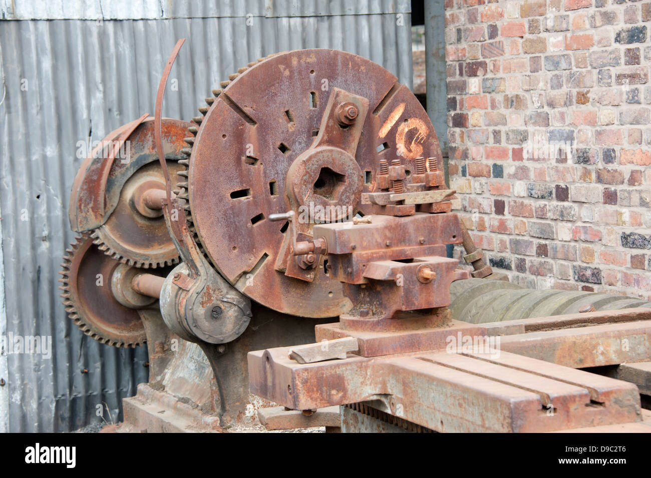 Grande ruggine ghisa dello scanner a superficie piana mandrino del tornio Antica Foto Stock
