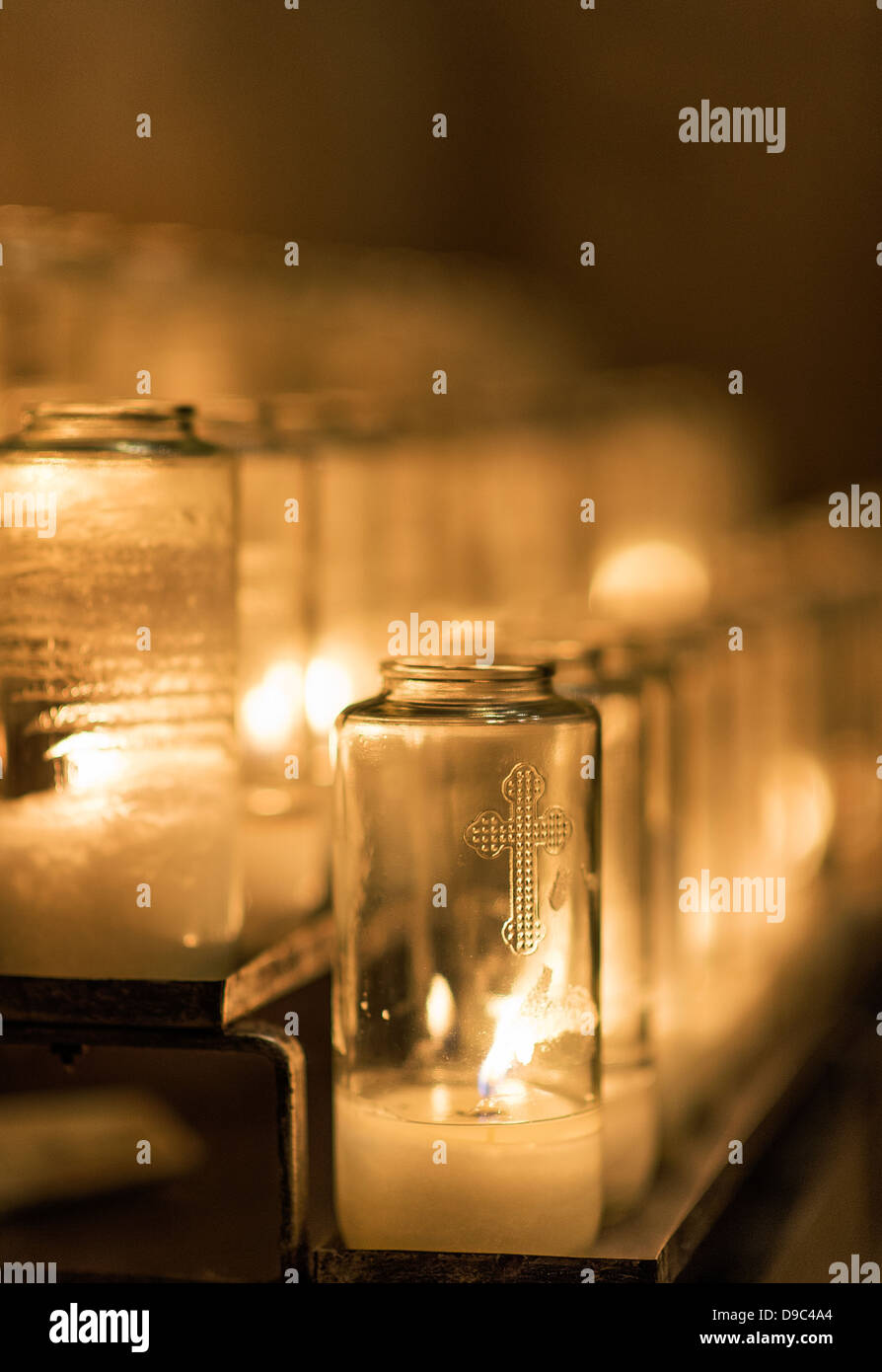 Santuario candele votive. Foto Stock