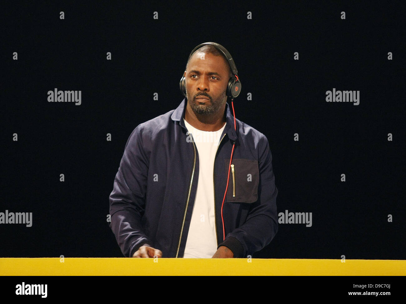 IDRIS ELBA OLIVER Spencer mostra SS14. Londra Moda Uomo settimana 2013 Londra Inghilterra 17 Giugno 2013 Foto Stock