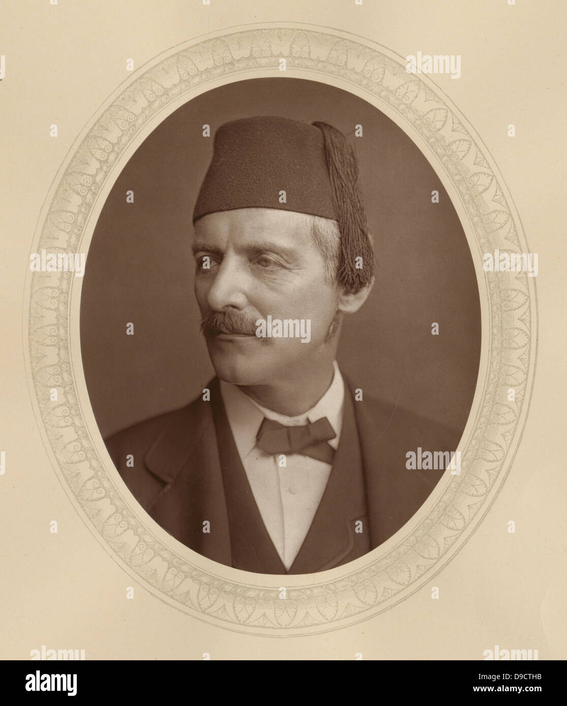 William Gifford Palgrave (1826-1888) c1880, English Arabic studioso gesuita missonary in Siria. Nel 1865 egli ha rinunciato il cattolicesimo romano, unendo il Foreign Office britannico che ha servito fino alla sua morte. Foto Stock