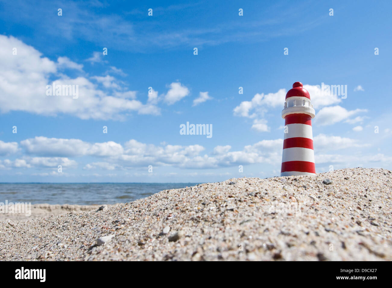 Faro sulla spiaggia Foto Stock