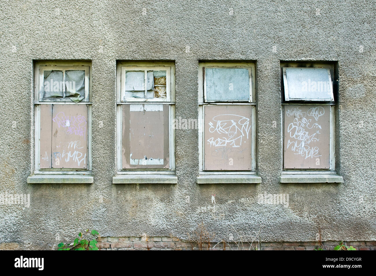 Facciata con imbarcati su windows Foto Stock