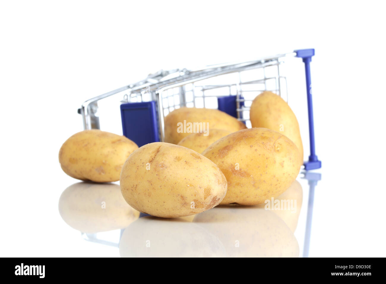 I carrelli della spesa e patate Foto Stock