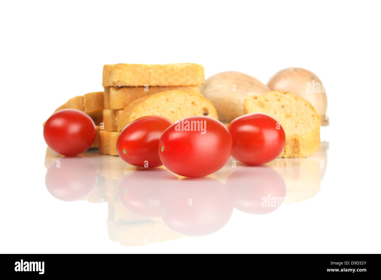 Pane bruschetta con pomodori e cipolle Foto Stock