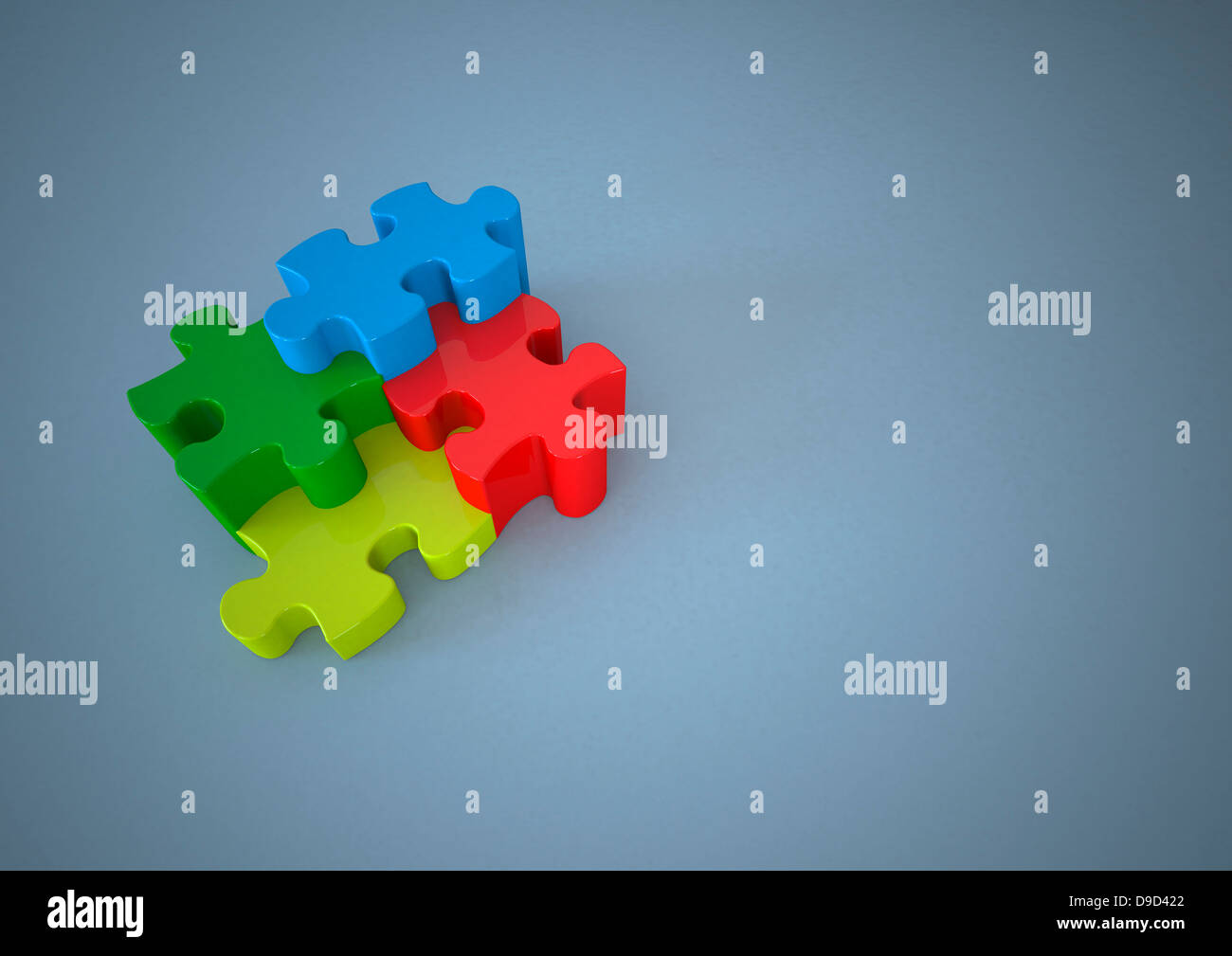 Puzzle colorato su sfondo grigio, close up Foto Stock