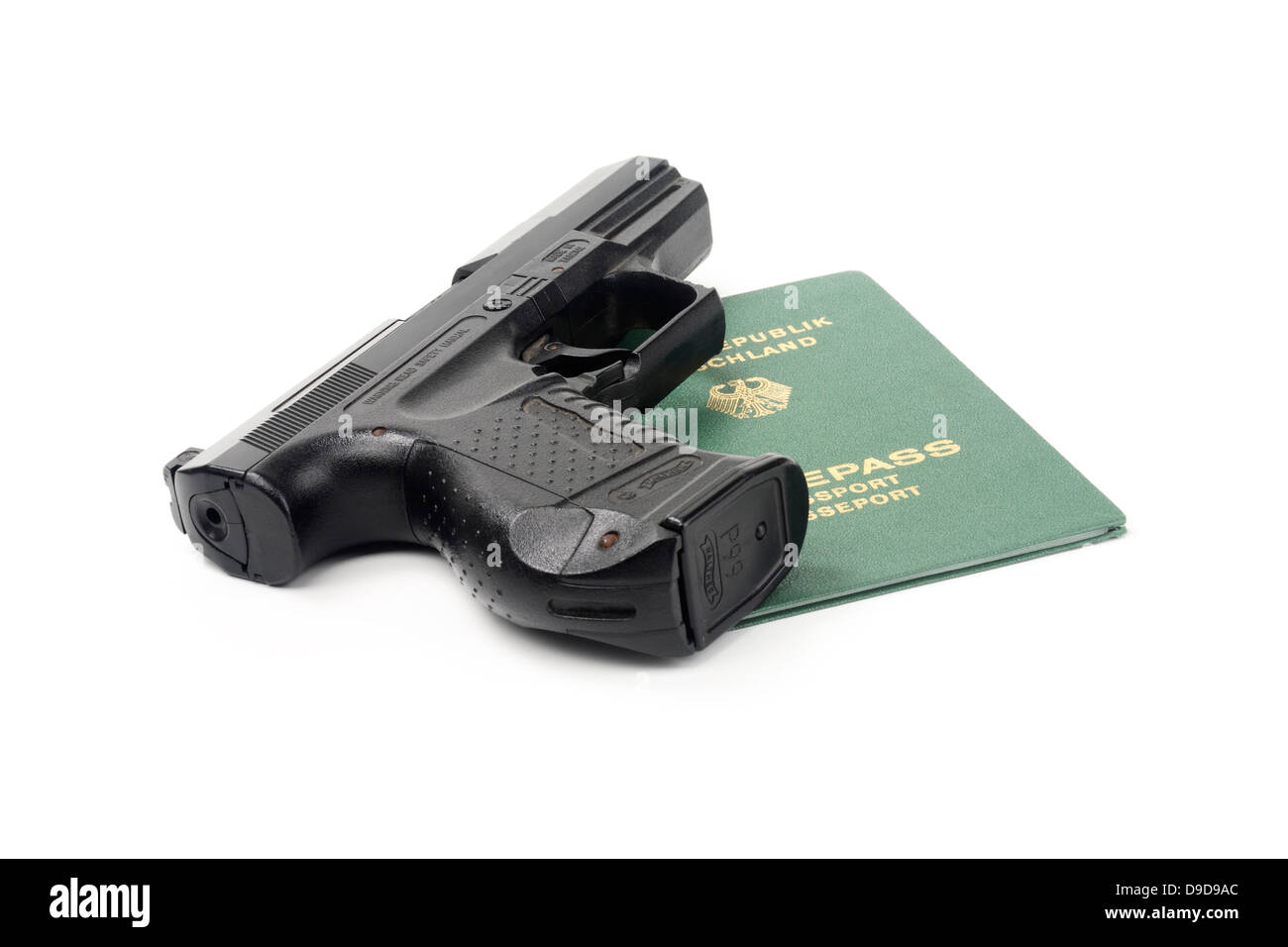 Passaporto con la pistola Foto Stock