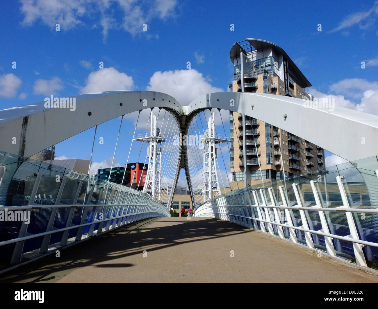 Regno Unito, Salford, sospensione ponte in prossimità di Media City Foto Stock