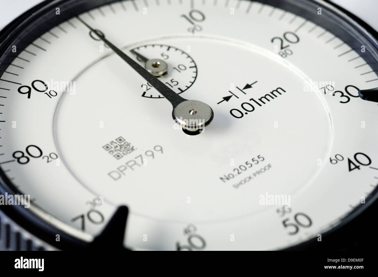 Accuratezza di registro annuncio misurare fuori controllo imbarcazioni di controllo dial. Il manometro misura la cifra esatta esattamente il proprio volto manu Foto Stock