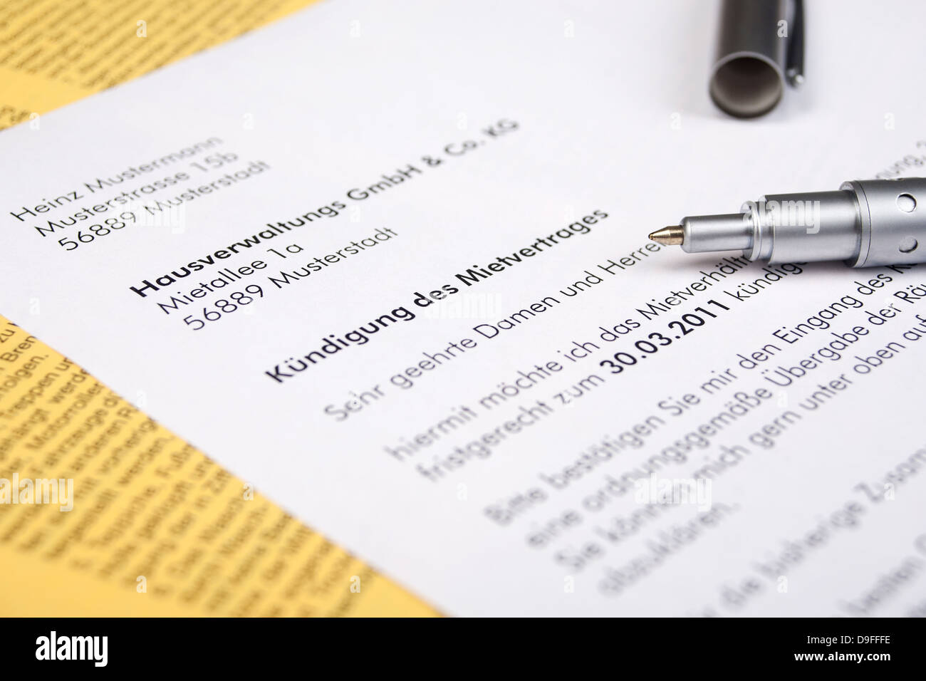Notifica scritta di un contratto di noleggio avviso scritto di terminazione di un leasing Foto Stock