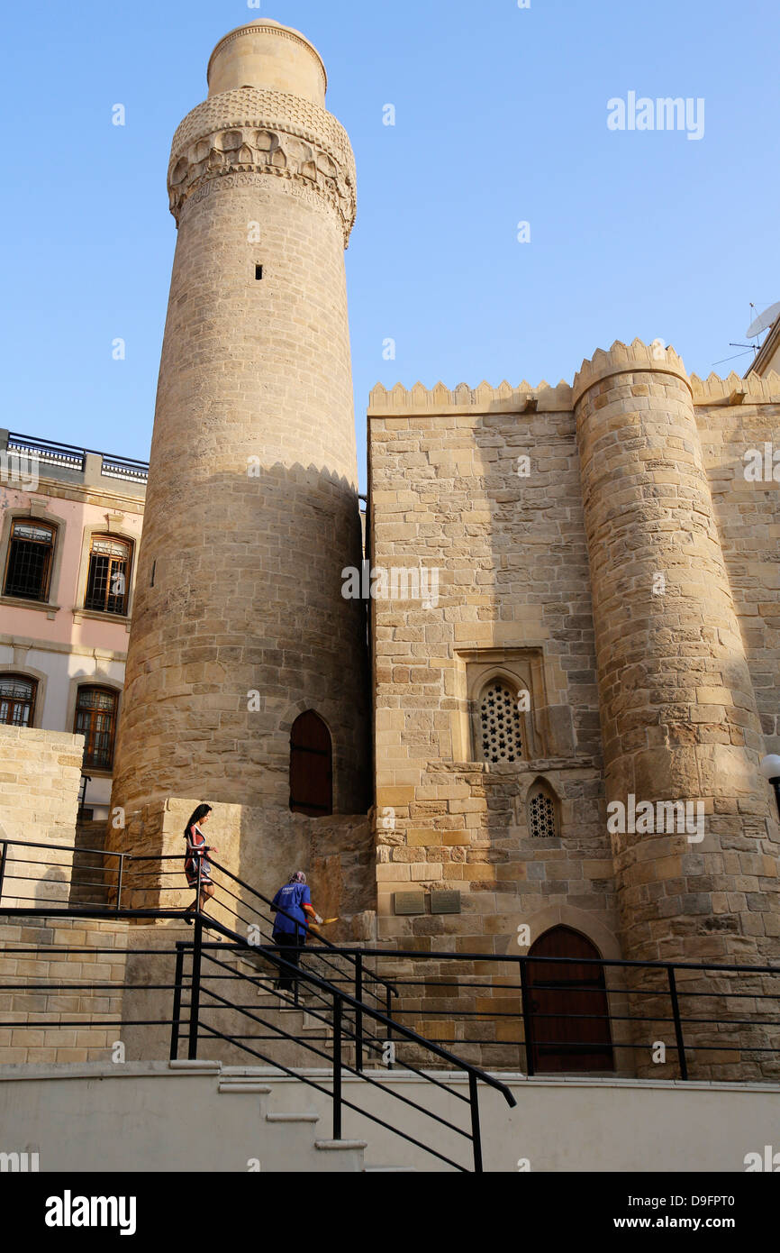 Mohammed Moschea e minareto di Baku della vecchia città, patrimonio mondiale dell UNESCO, Baku, Azerbaijan, in Asia centrale Foto Stock
