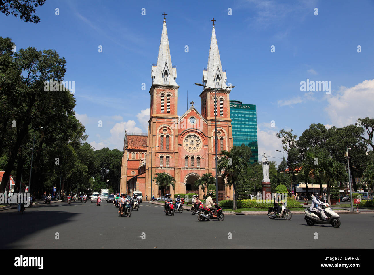 La cattedrale di Notre Dame, la città di Ho Chi Minh (Saigon), Vietnam, Indocina, sud-est asiatico Foto Stock