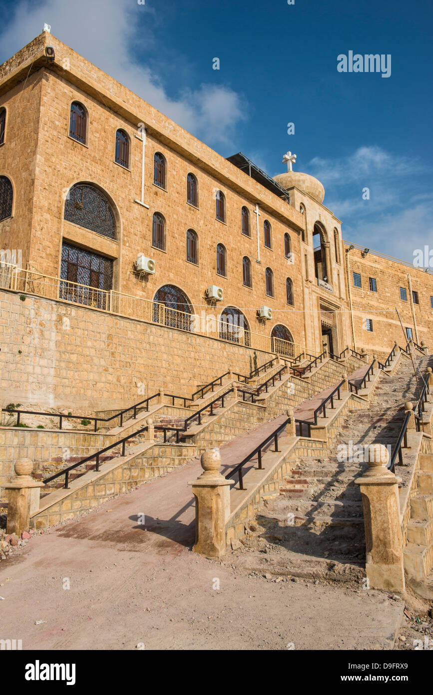 Siriano monastero ortodosso Mar Mattai (San Matthews monastero) affacciato su Mosul, Iraq, Medio Oriente Foto Stock