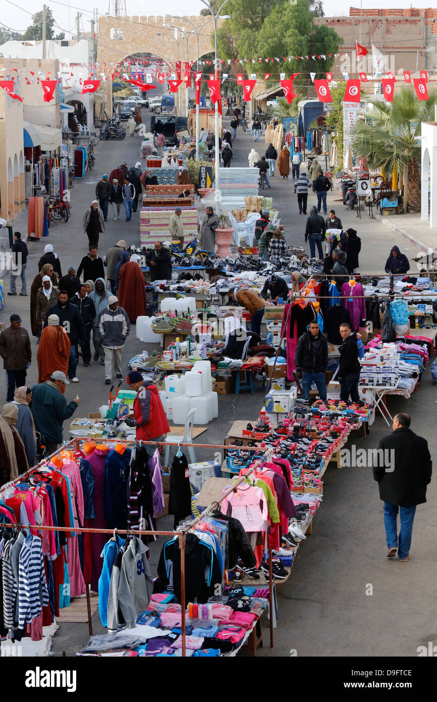 Douz mercato settimanale, Kebili, Tunisia, Africa Foto Stock
