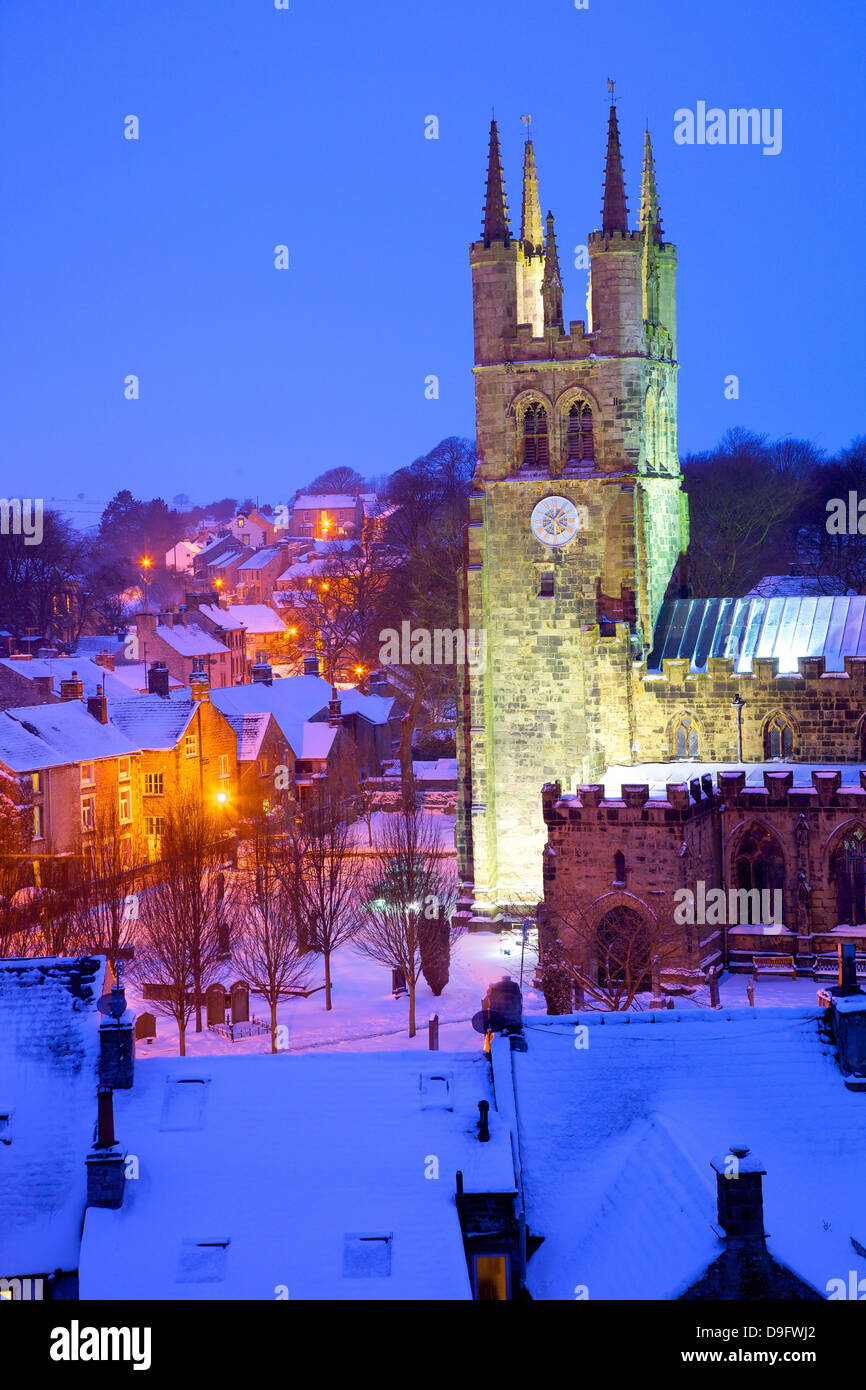 Cattedrale di picco nella neve, Tideswell, Parco Nazionale di Peak District, Derbyshire, England, Regno Unito Foto Stock Cattedrale di picco nella neve, Tideswell, Parco Nazionale di Peak District, Derbyshire, England, Regno Unito Foto Stock