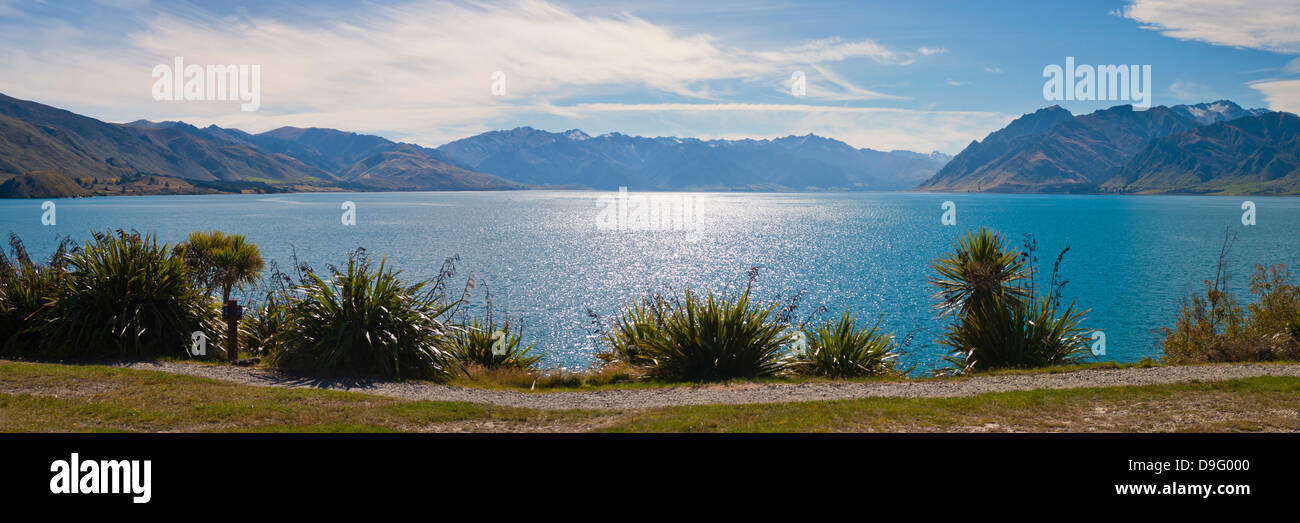 Lago Hawea, nella costa occidentale dell'Isola del Sud, Nuova Zelanda Foto Stock